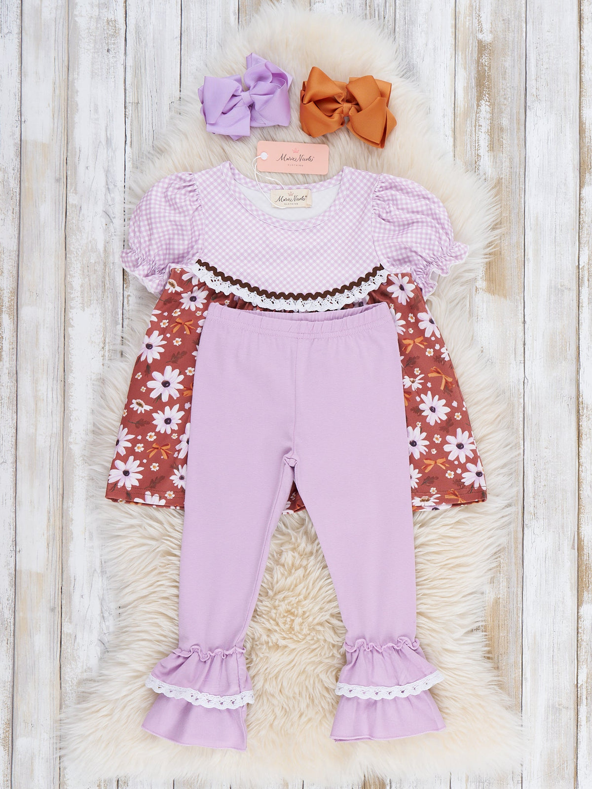 Soft Daisy Floral Outfit - Marie Nicole Clothing