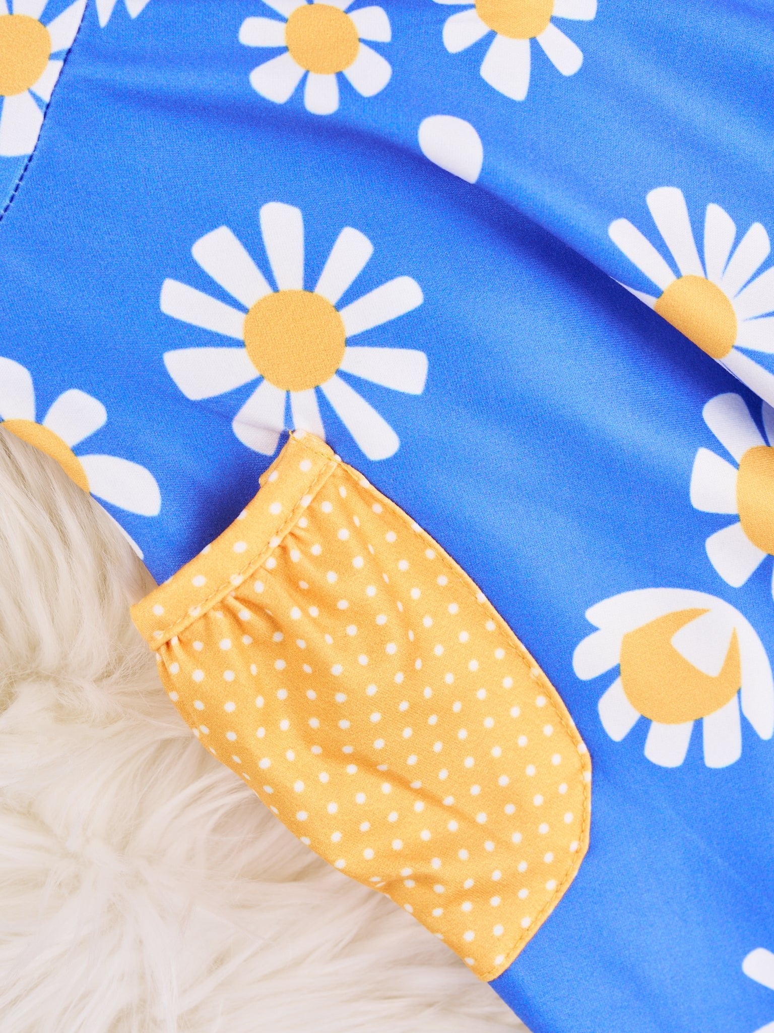 Blue Daisy Pocket Dress - Marie Nicole Clothing