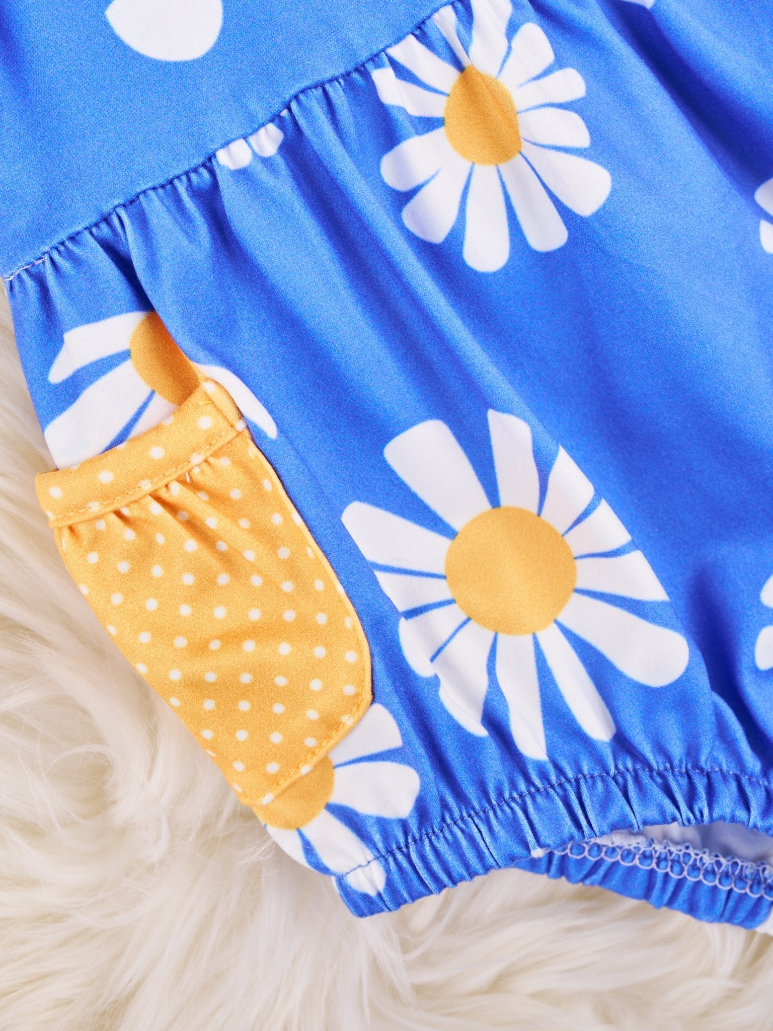 Blue Daisy Pocket Romper - Marie Nicole Clothing