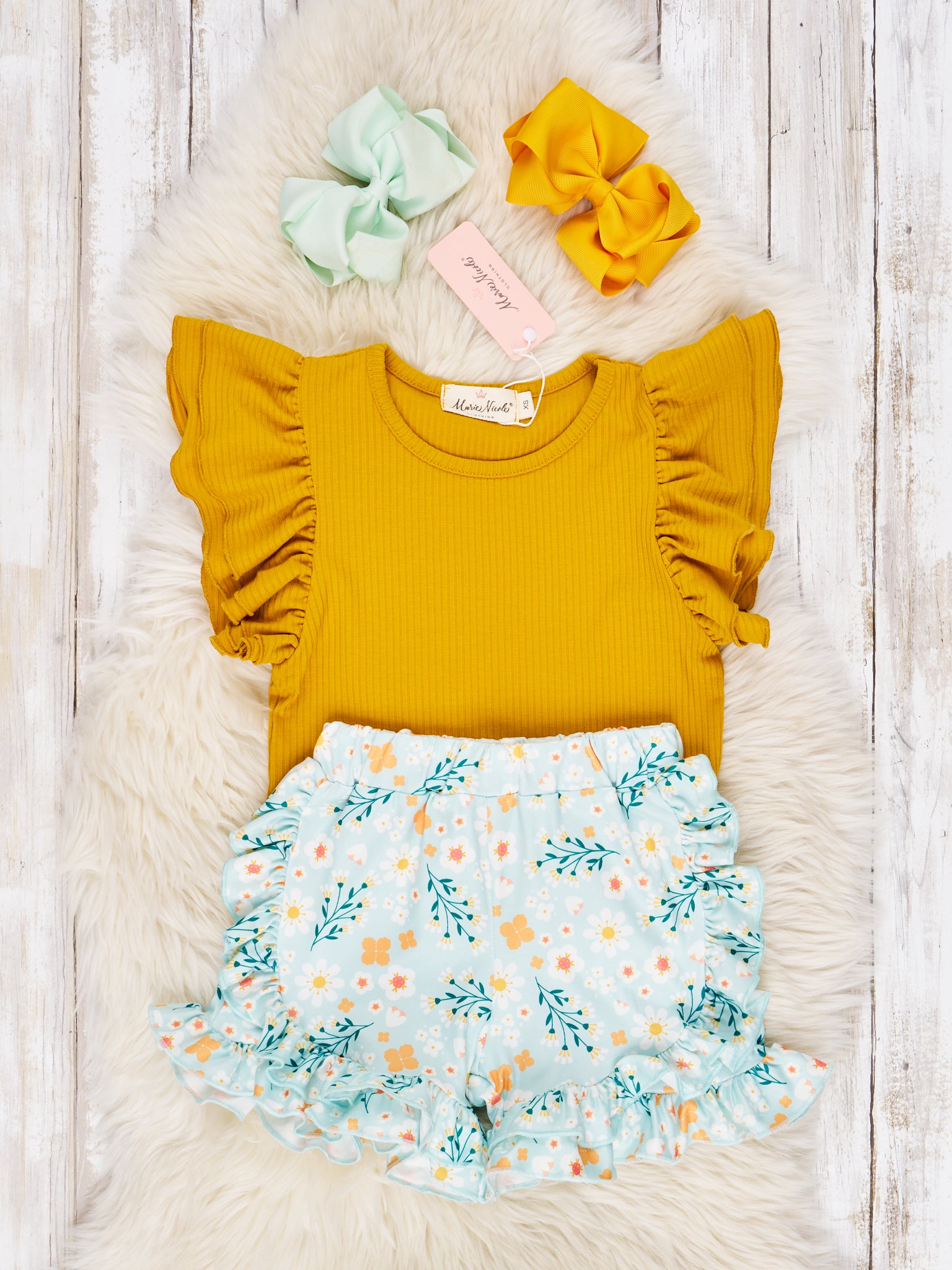 Daisy Flutter Sleeve Outfit - Marie Nicole Clothing