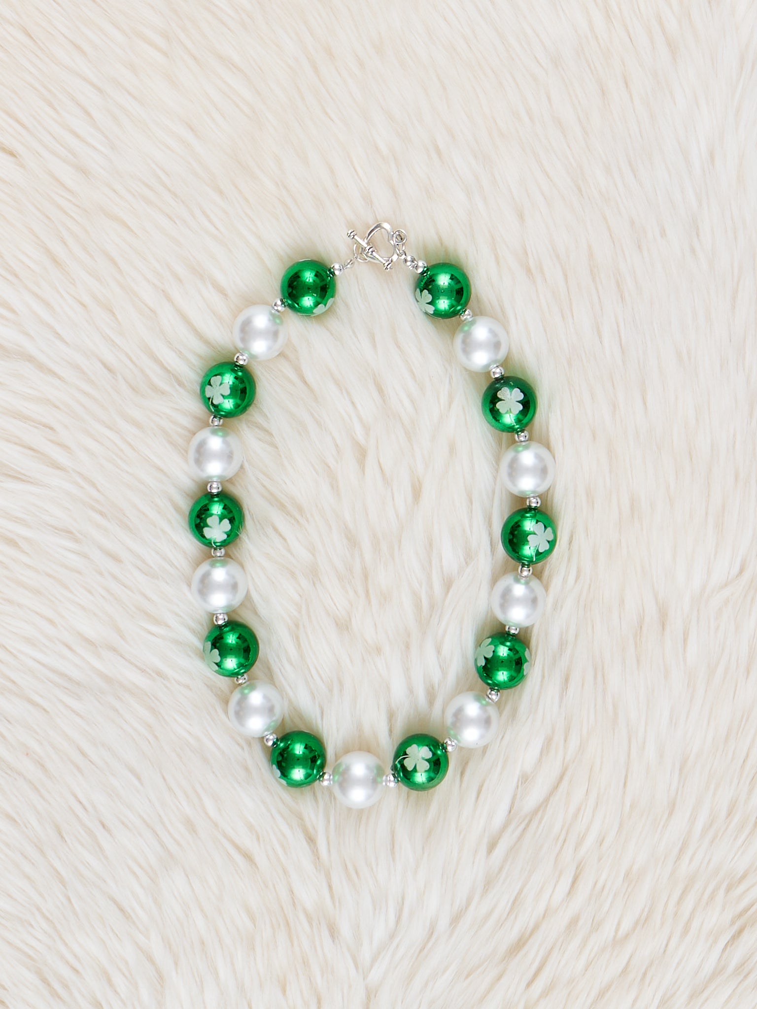 Emerald & Pearl Bubblegum Necklace - Marie Nicole Clothing