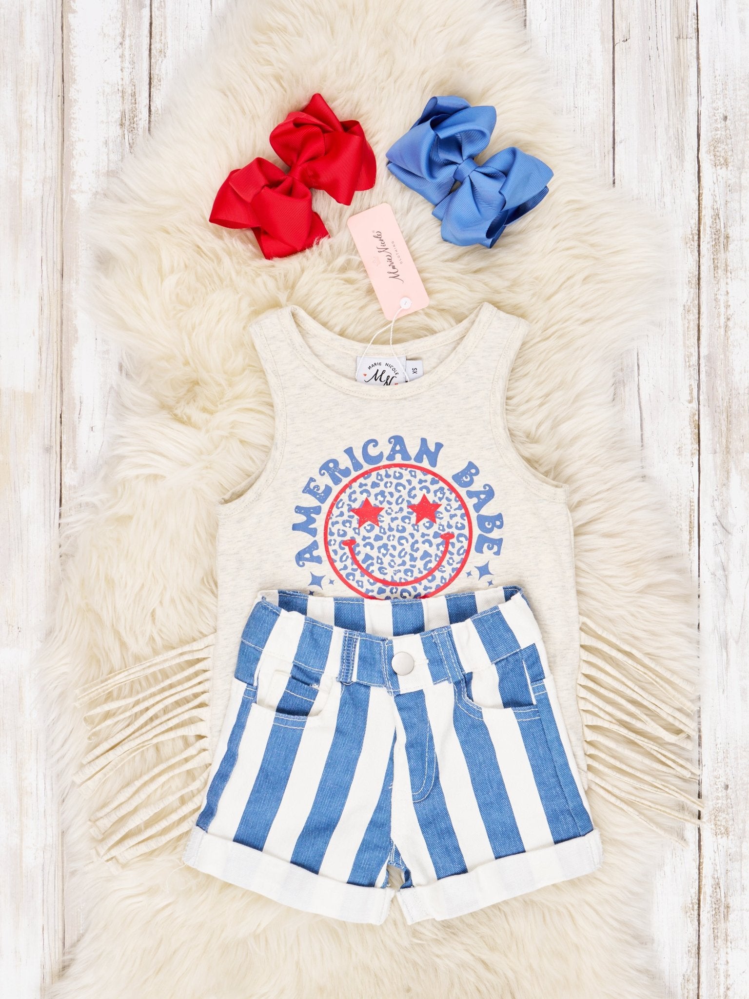 Retro "American Babe" Smiley Outfit - Marie Nicole Clothing