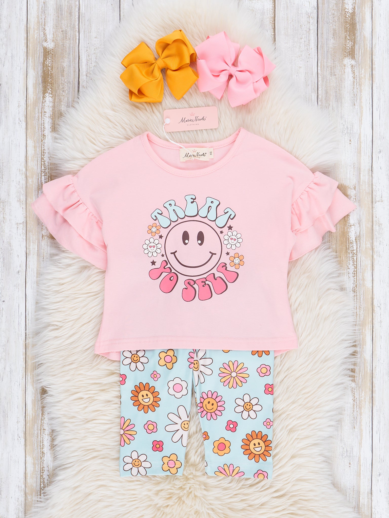 "Treat Yo' Self" Daisy Ruffle Outfit - Marie Nicole Clothing
