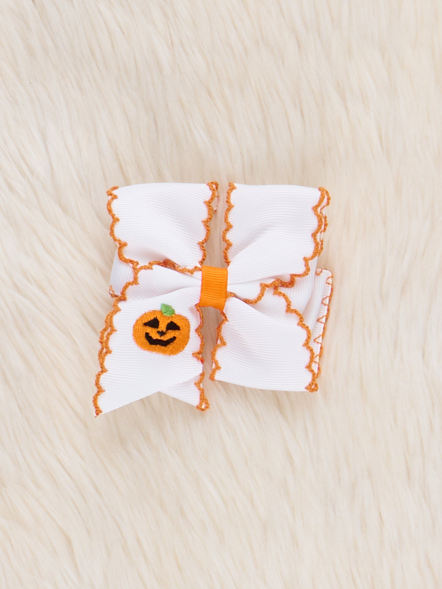 Pick of the Patch Bow - Marie Nicole Clothing