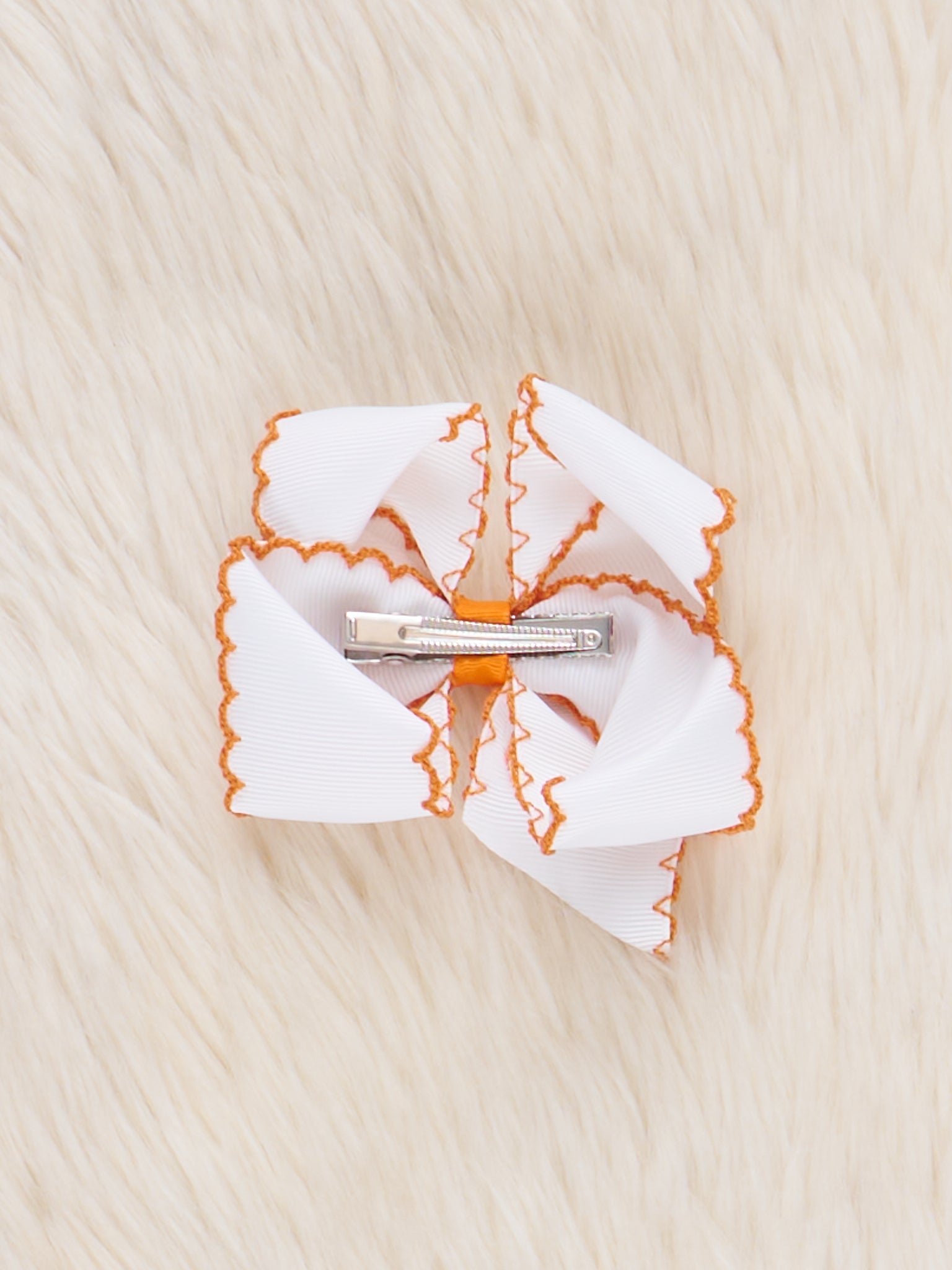 Pick of the Patch Bow - Marie Nicole Clothing