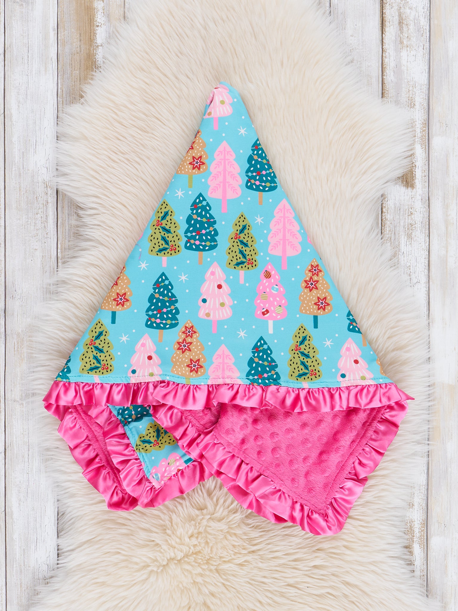 Pink & Green Christmas Tree Doodles Ruffle Minky Blanket - Marie Nicole Clothing