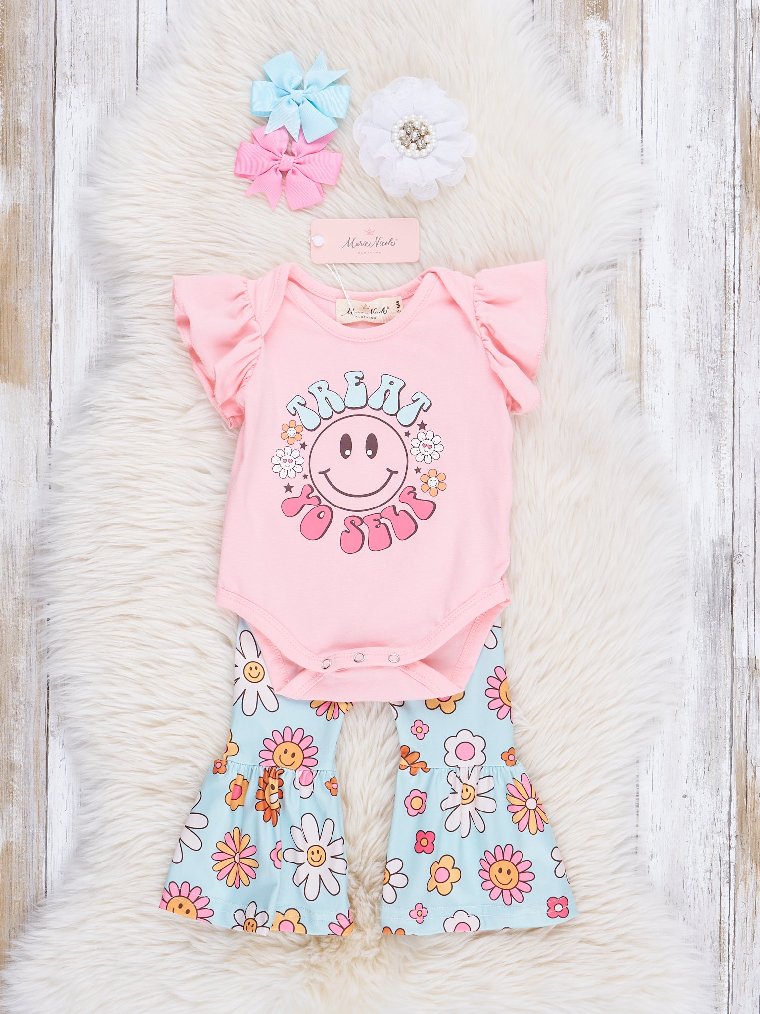 Treat Yo' Self Floral Bell Bottom Outfit - Marie Nicole Clothing