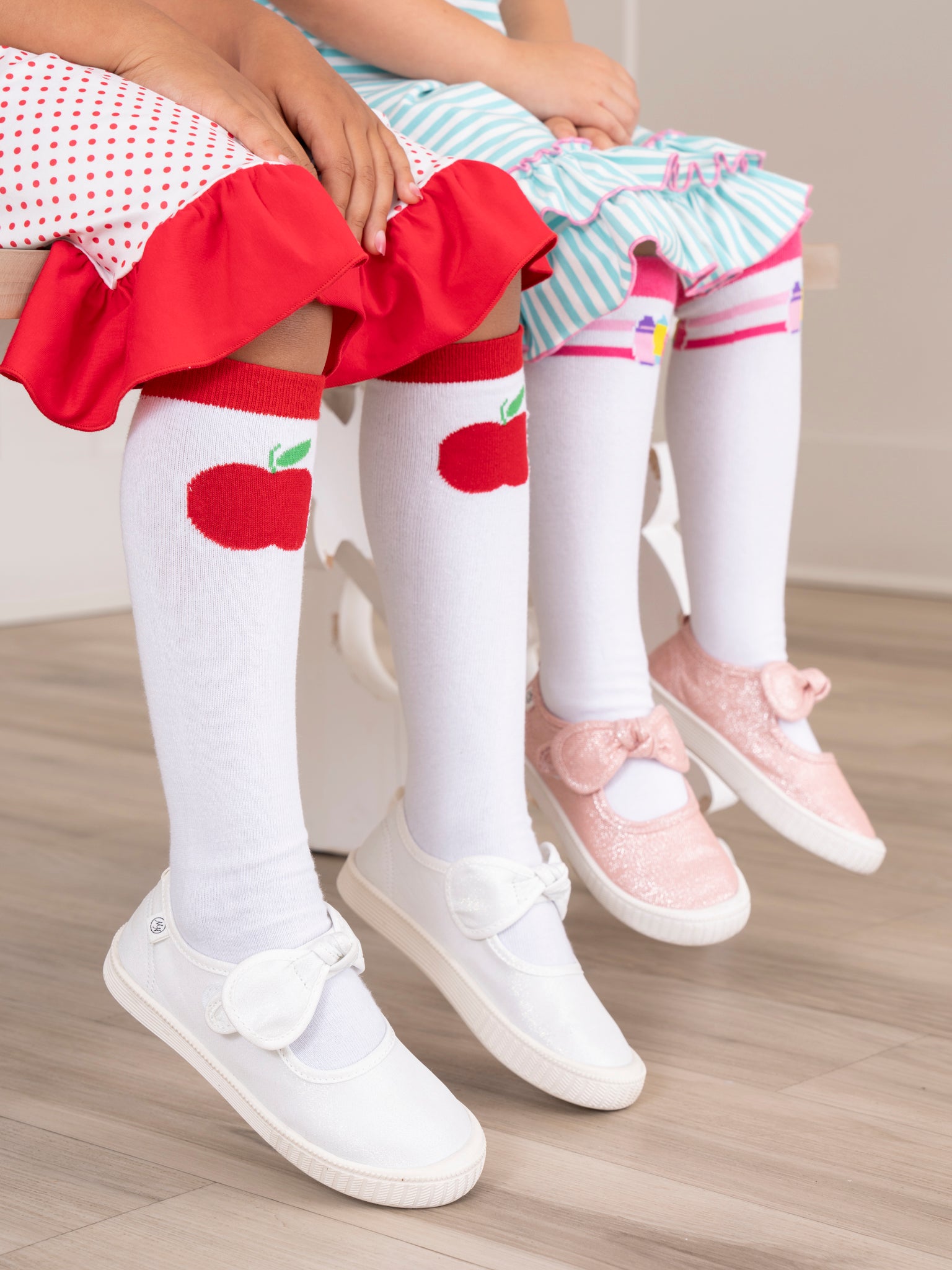 Apple a Day Knee Socks - Marie Nicole Clothing