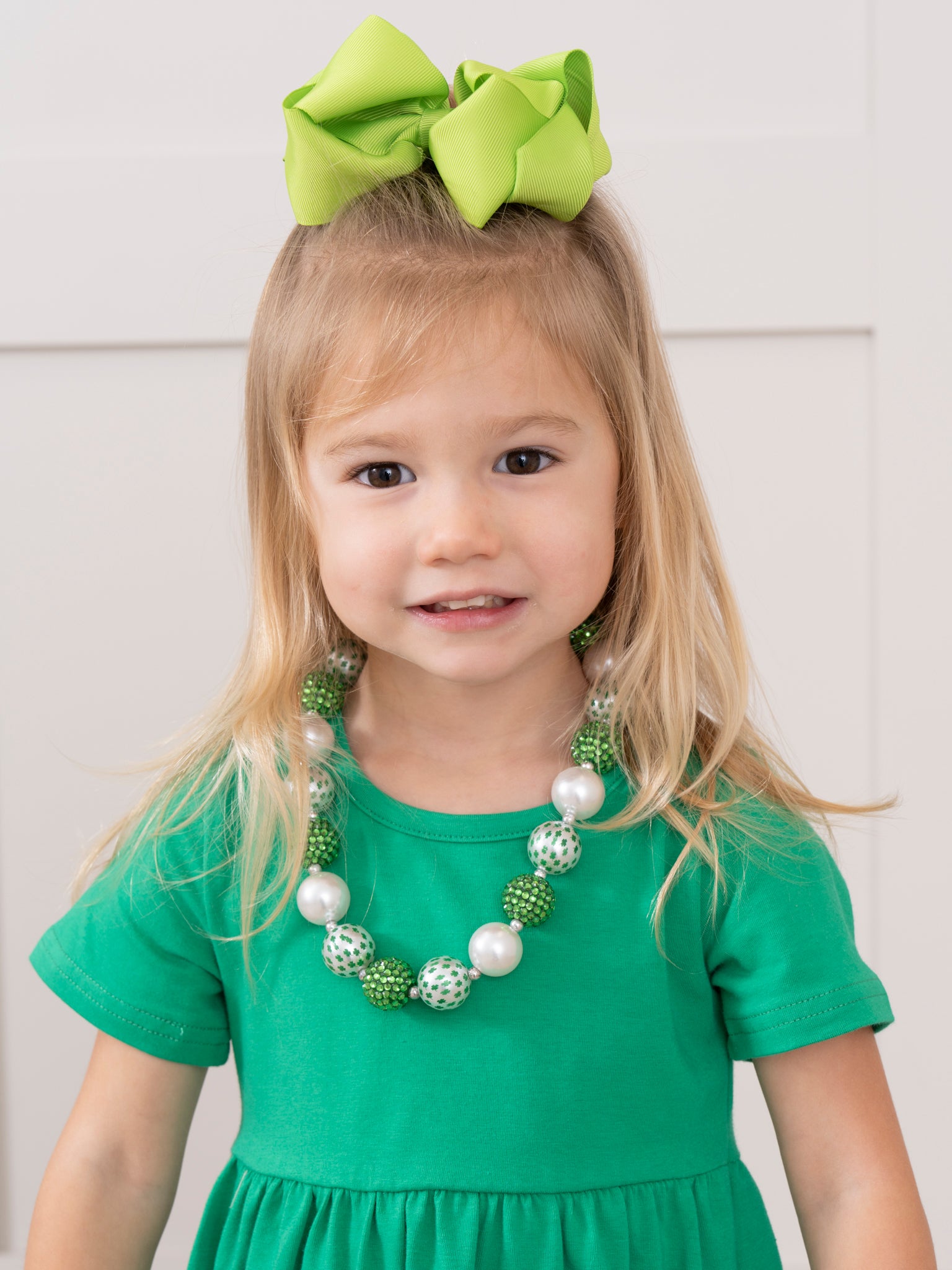 Pearl & Green Bubblegum Necklace - Marie Nicole Clothing