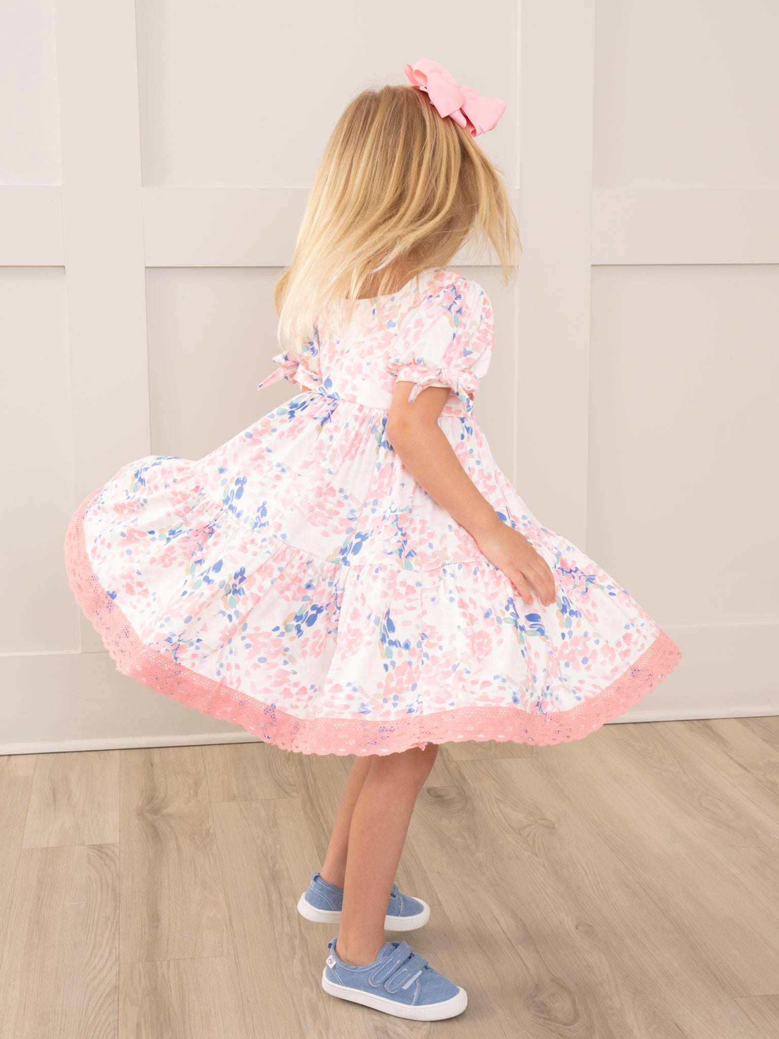 Mauve & Violet Garden Lace Hem Dress - Marie Nicole Clothing