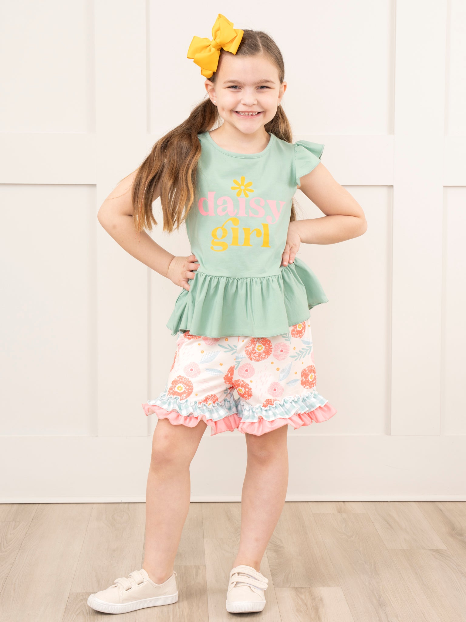 "Daisy Girl" Gingham Blooms Ruffle Outfit - Marie Nicole Clothing