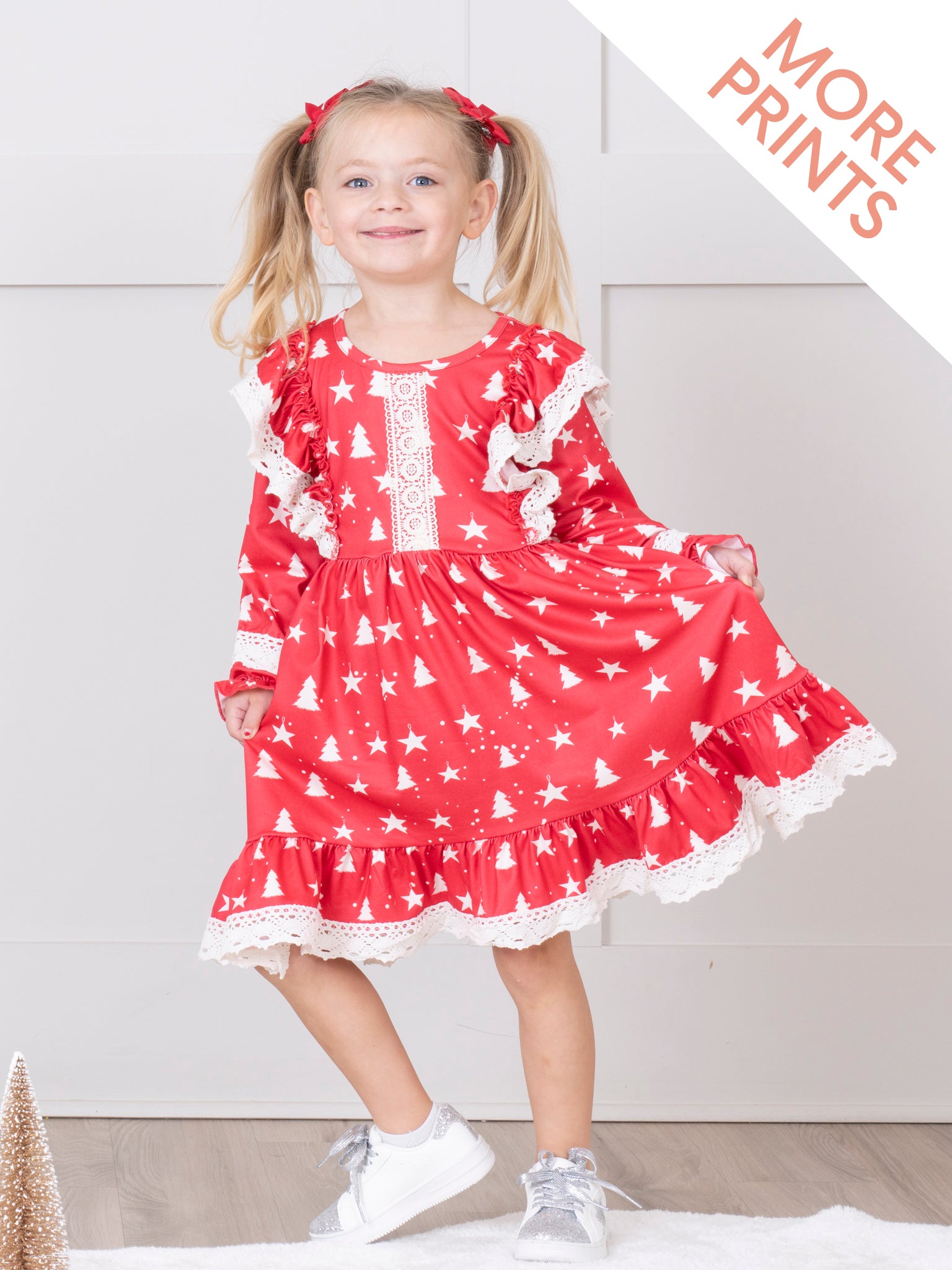Christmas Cheer Lace Hem Dress - Marie Nicole Clothing