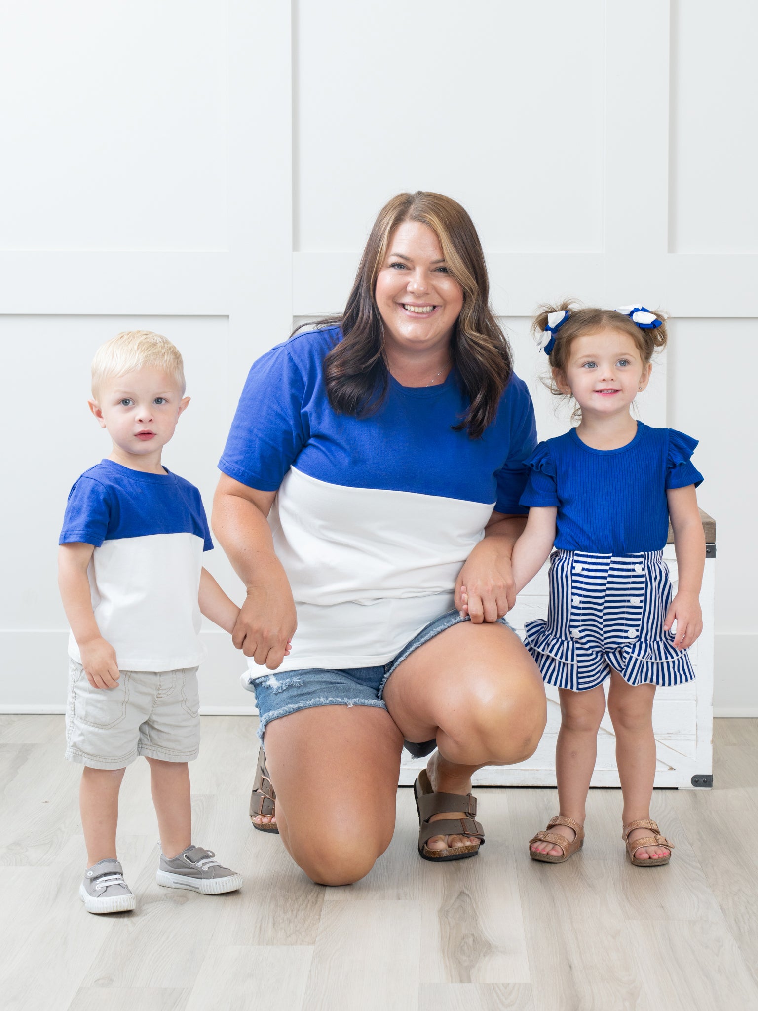 Unisex Blue & White Color Block Shirt - Marie Nicole Clothing
