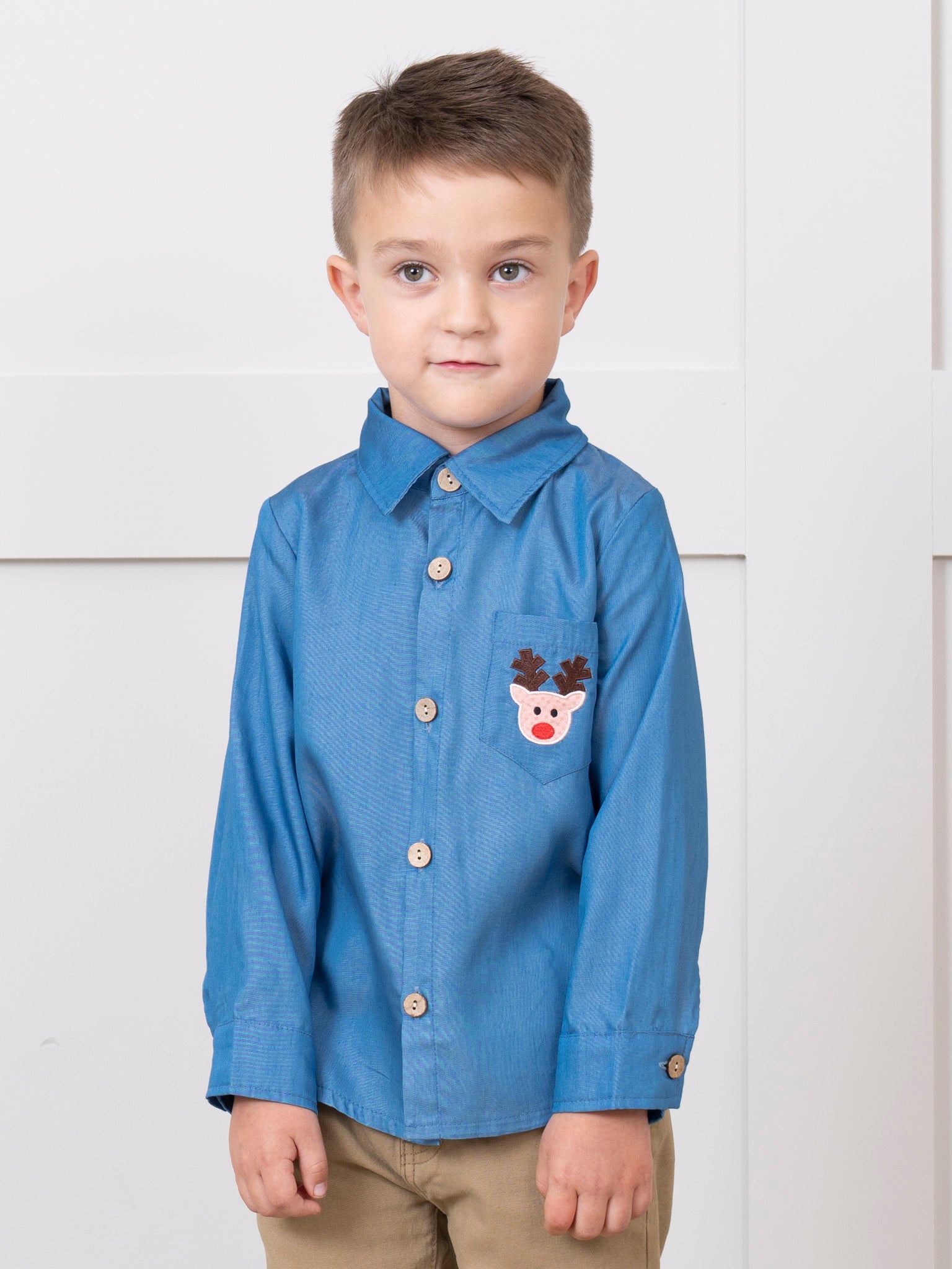 Chambray Embroidered Reindeer Pocket Shirt - Marie Nicole Clothing