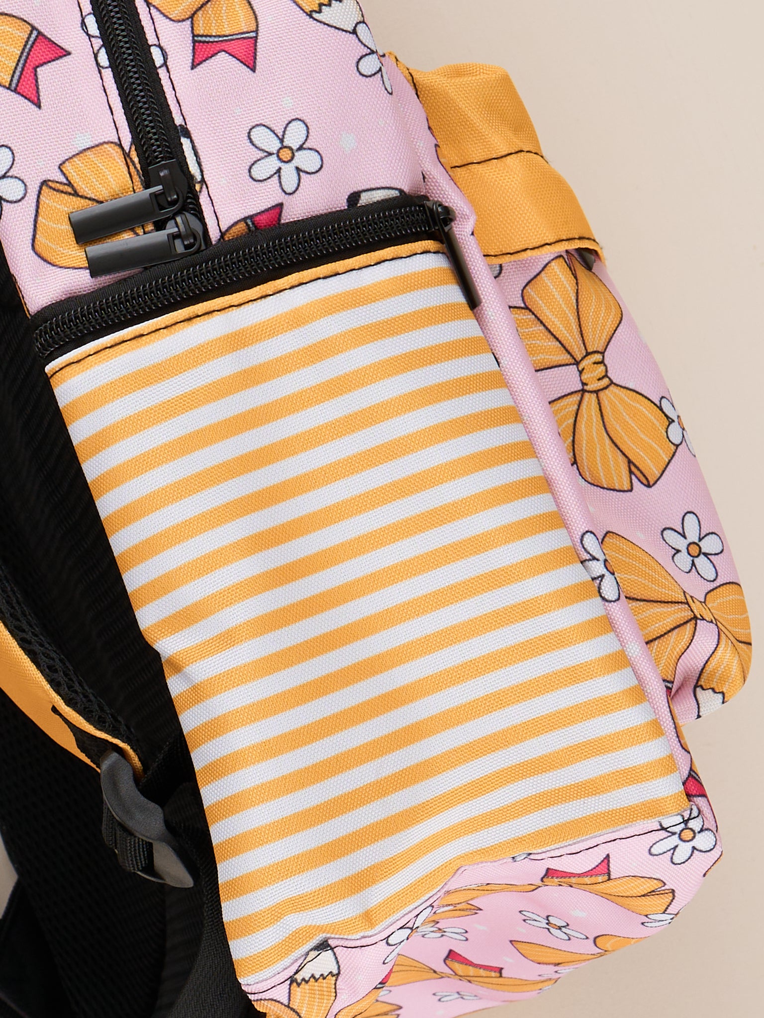 No. 2 Pencil Bows & Daisies Backpack - Marie Nicole Clothing