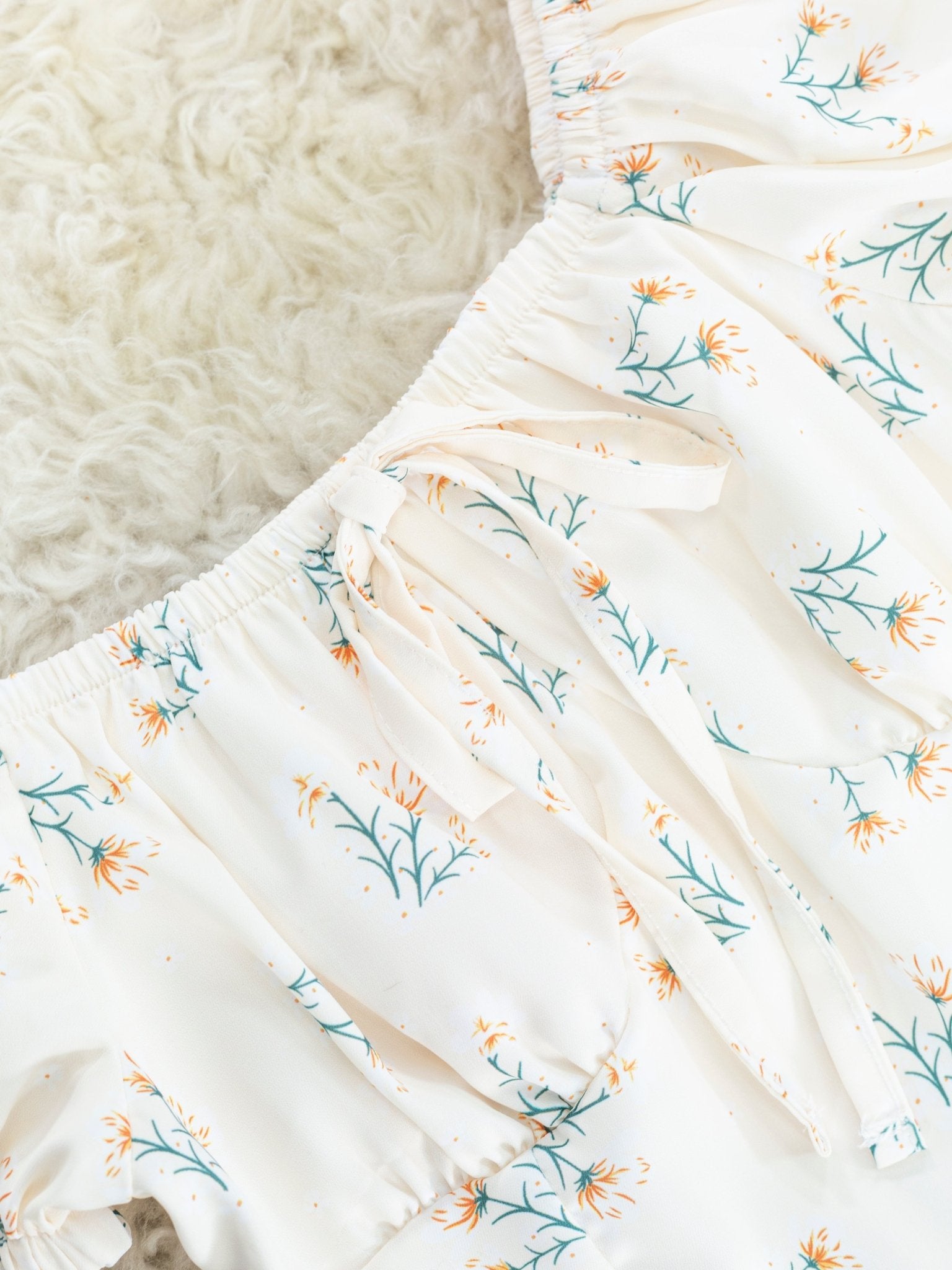 Cream Floral Puff Sleeve Top - Marie Nicole Clothing