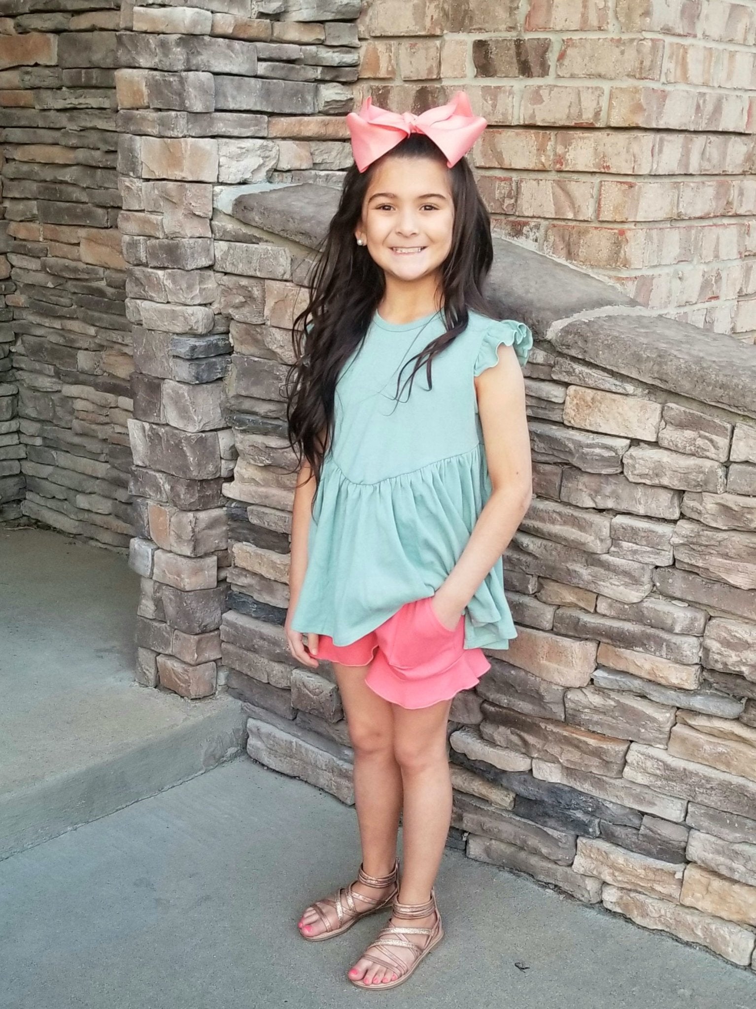 Pocket Ruffle Short - Coral - Marie Nicole Clothing