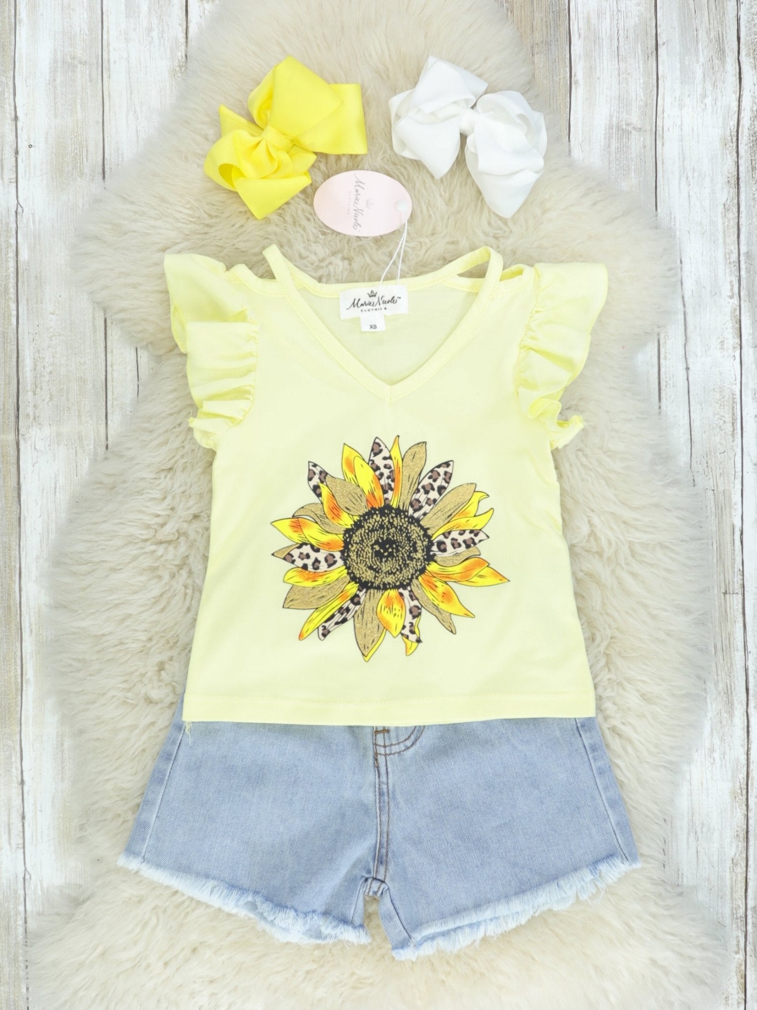 Vintage Sunflower Denim Outfit - Marie Nicole Clothing