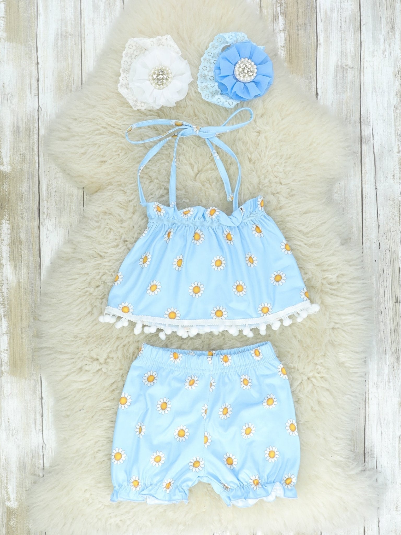 Blue Daisy Ruffle Tank Outfit - Marie Nicole Clothing