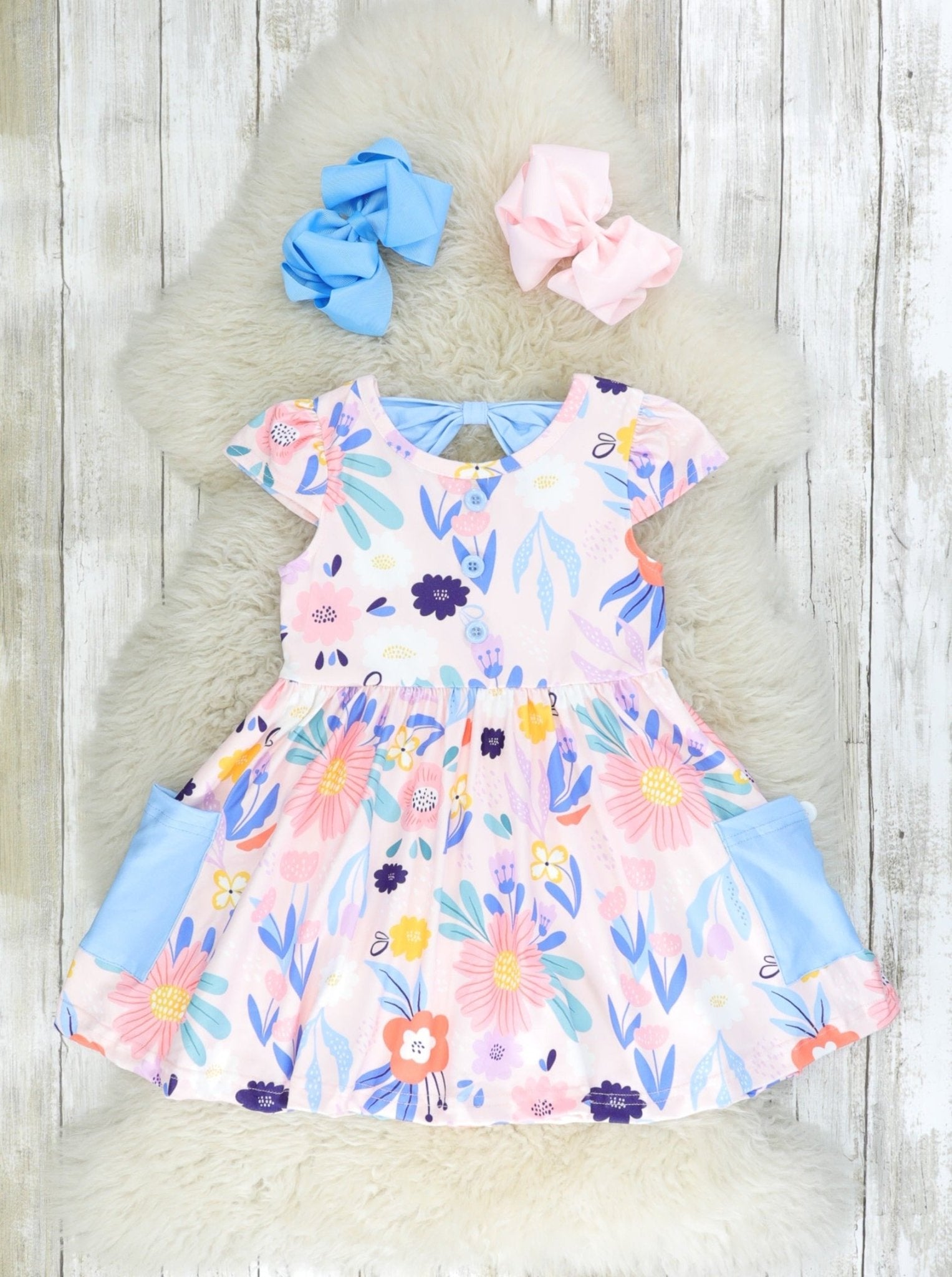 Bold Floral Bow Pocket Dress - Marie Nicole Clothing