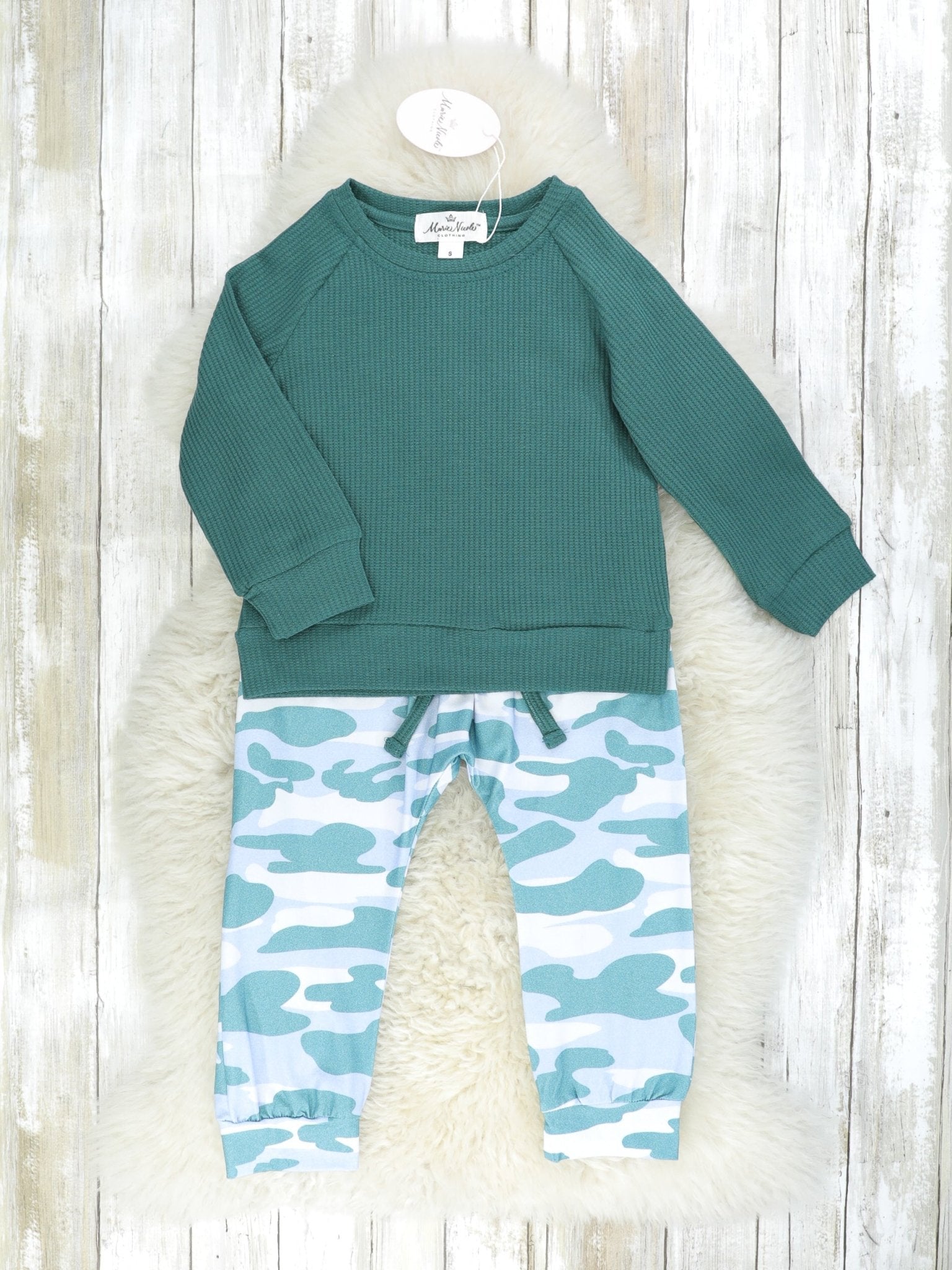 Green Long Sleeve Shirt & Camo Joggers Outfit - Marie Nicole Clothing