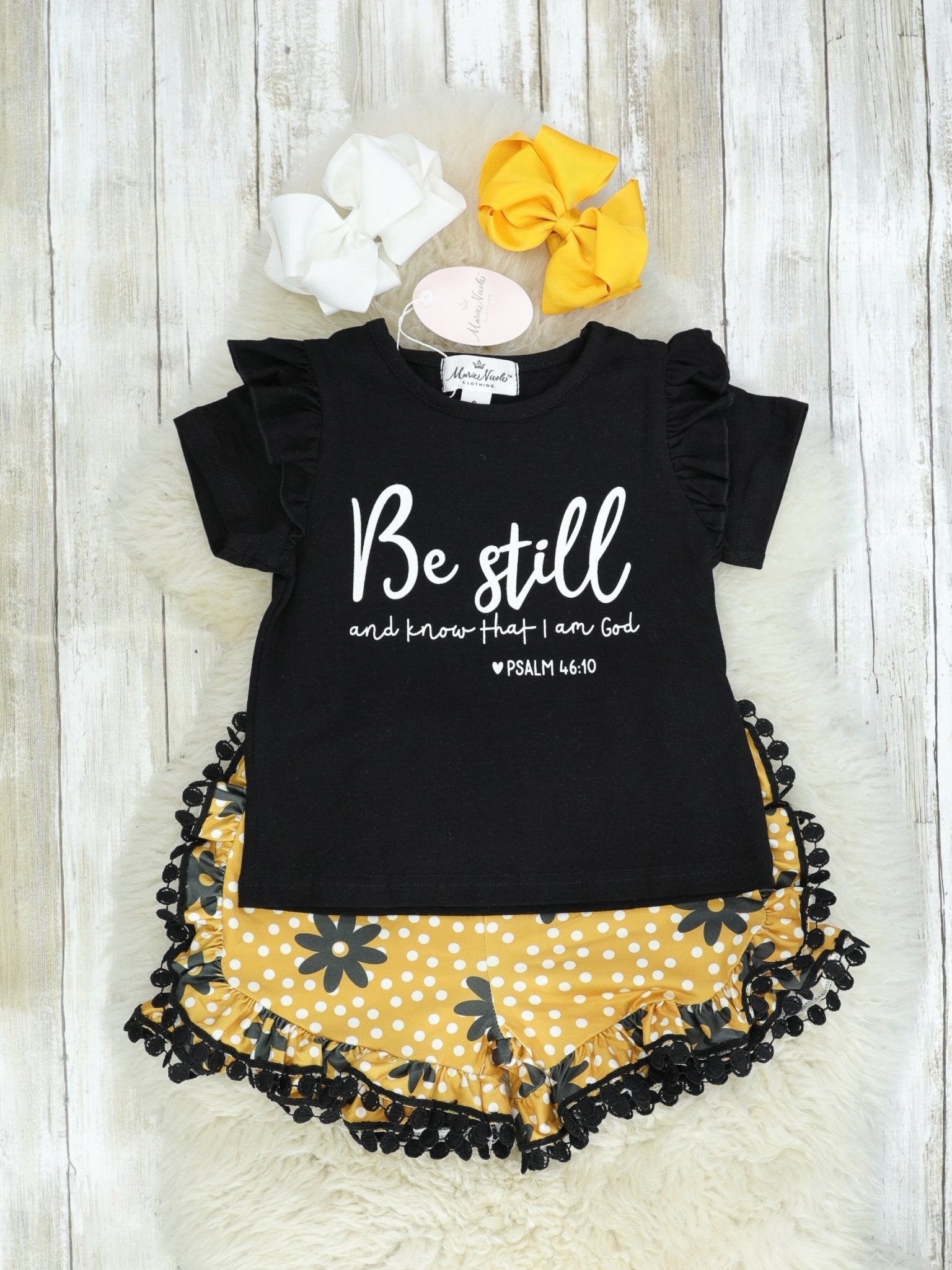 "Be Still" Daisy Outfit - Marie Nicole Clothing