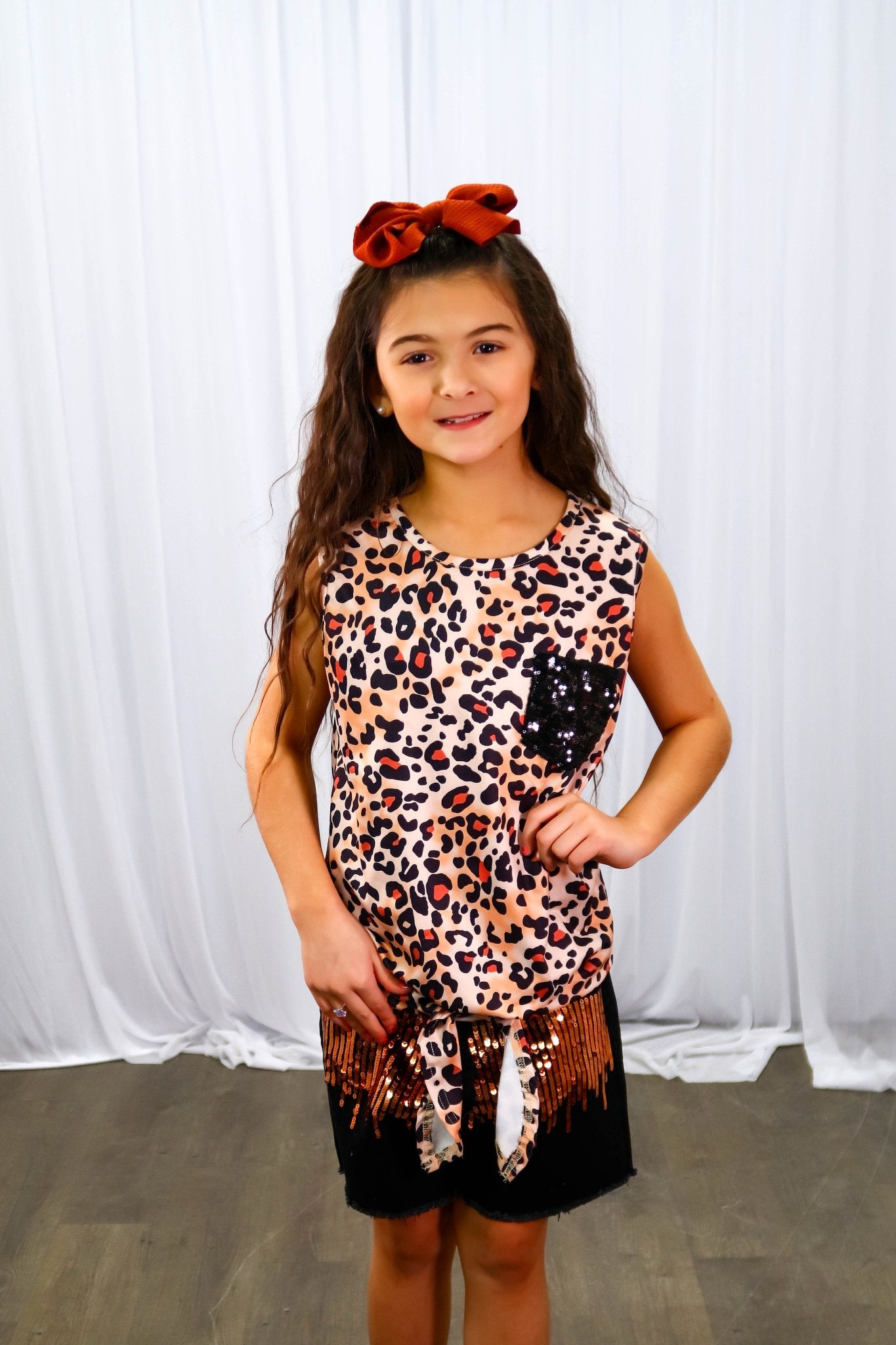 Peach Cheetah Knot Top & Distressed Denim Outfit - Marie Nicole Clothing