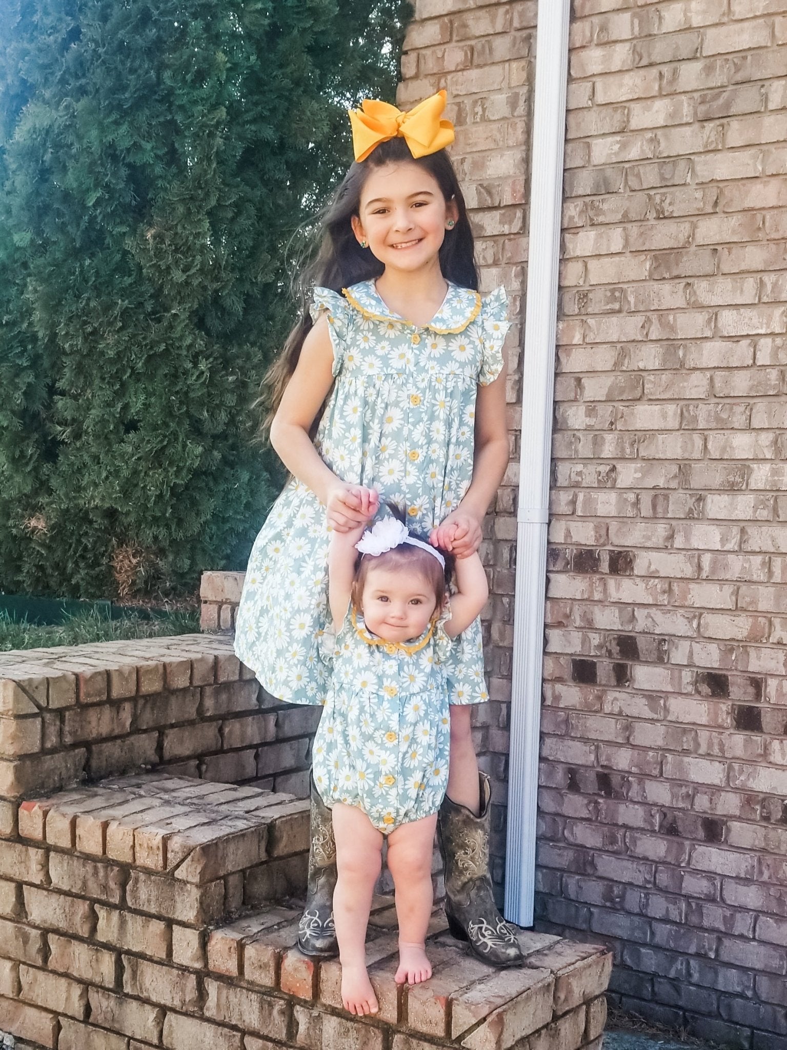 Spring Daisy Ruffle Dress - Marie Nicole Clothing